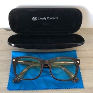 Tortoise Eyeglass Frames with cute heart details ❤️